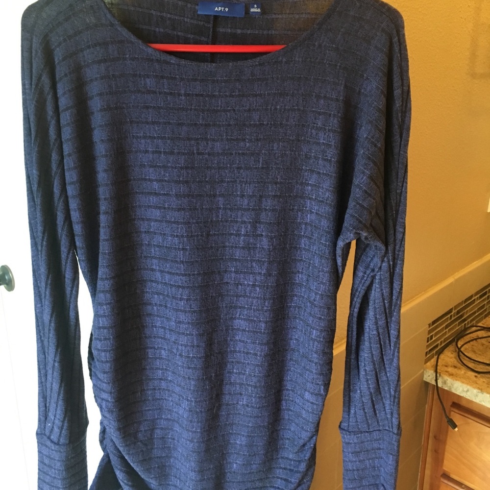 Apt 9 long sleeve tunic Size S